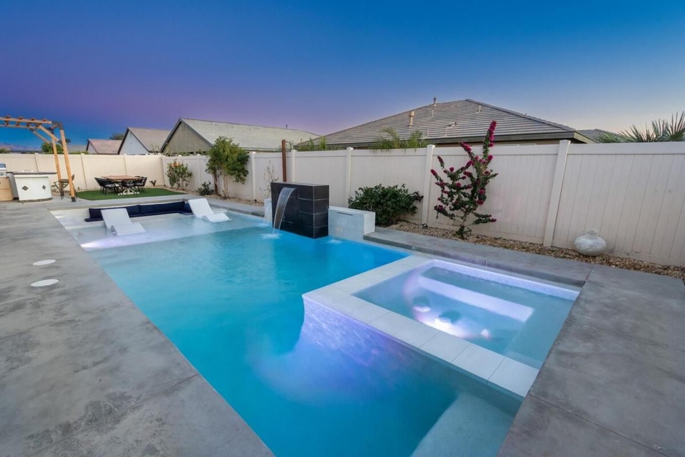 הוילה אינדיאו 5Br3B Pool, 2Mi To Fstvals, Ev Chrgr, Gym, Games מראה חיצוני תמונה